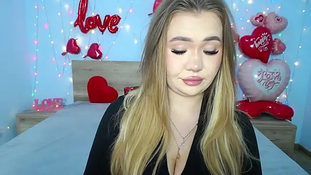 Snapshot of StacyYellig chatting on 02-18-25, 03:52 StacyYellig online show from 02-18-25, 03:52