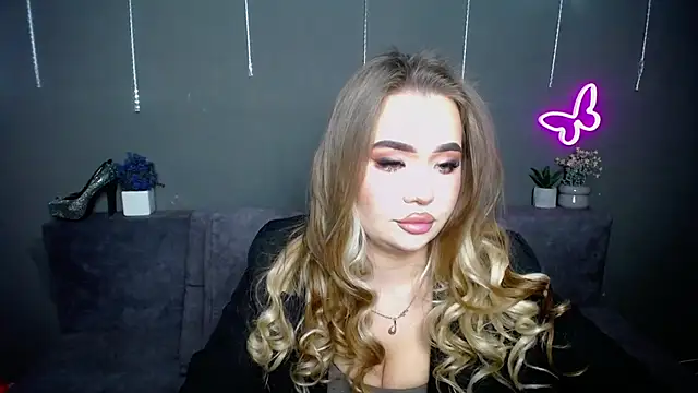 Snapshot of StacyYellig chatting on 02-25-26, 08:19 StacyYellig online show from 02-25-26, 08:19