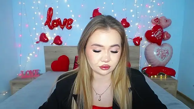 Snapshot of StacyYellig chatting on 02-15-25, 06:44 StacyYellig online show from 02-15-25, 06:44