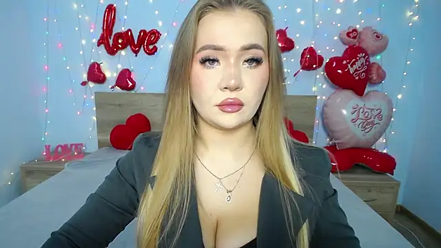 Snapshot of StacyYellig chatting on 02-17-25, 09:03 StacyYellig online show from 02-17-25, 09:03