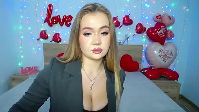 Snapshot of StacyYellig chatting on 02-17-25, 03:11 StacyYellig online show from 02-17-25, 03:11