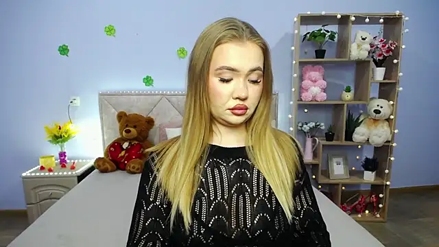 Snapshot of StacyYellig chatting on 03-18-25, 05:12 StacyYellig online show from 03-18-25, 05:12