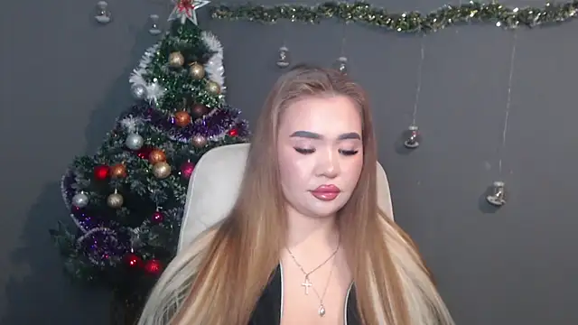 Snapshot of StacyYellig chatting on 12-22-25, 09:26 StacyYellig online show from 12-22-25, 09:26