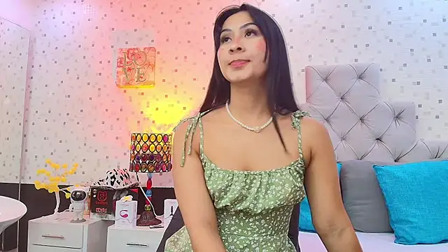 Snapshot of JulietaReyess chatting on 01-14-26, 11:58 JulietaReyess online show from 01-14-26, 11:58