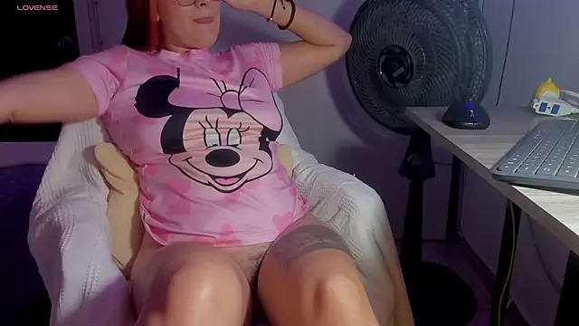 Snapshot of eva__xox chatting on 02-16-26, 09:34 eva xox online show from 02-16-26, 09:34