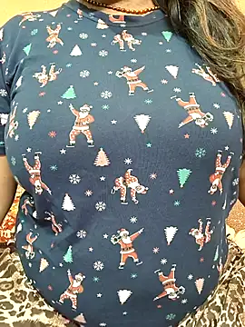 CUTE SOPHIA- online show from 10-31-25, 01:24