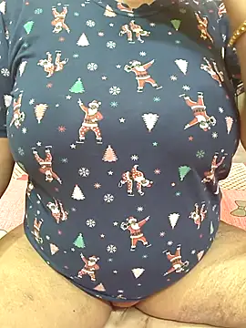 CUTE SOPHIA- online show from 10-19-25, 12:13