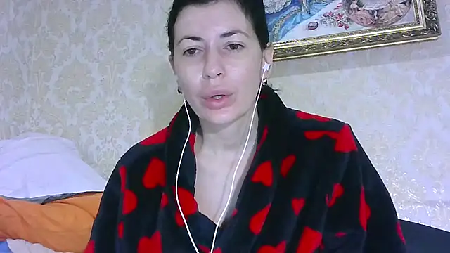 StunnigArt online show from 12-20-25, 02:25