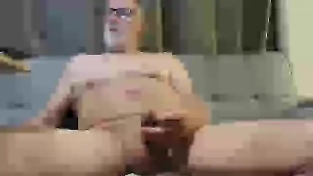 Snapshot of oldercock99 chatting on 09-15-25, 11:05 oldercock99 online show from 09-15-25, 11:05