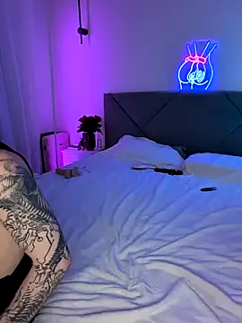 GroteskJane online show from 02-18-25, 08:36