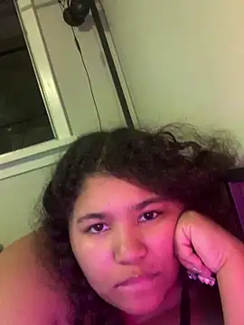 Snapshot of KittyLoroi chatting on 10-18-25, 06:26 KittyLoroi online show from 10-18-25, 06:26