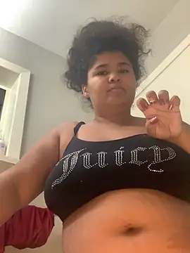 Snapshot of KittyLoroi chatting on 10-23-25, 01:15 KittyLoroi online show from 10-23-25, 01:15