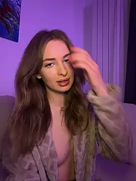 EvieEvans online show from 04-28-26, 07:51