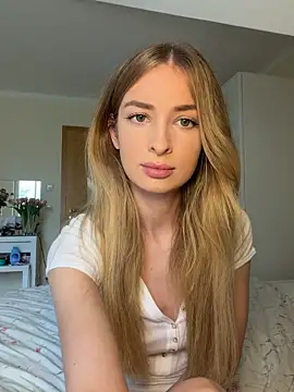 EvieEvans online show from 05-12-26, 02:56