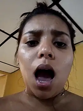 stefanie010 online show from 02-02-26, 07:13