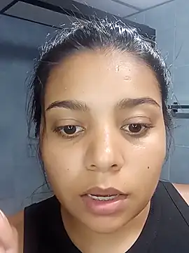 Snapshot of stefanie010 chatting on 05-15-26, 04:38 stefanie010 online show from 05-15-26, 04:38