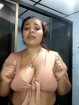 stefanie010 online show from 02-04-26, 07:09