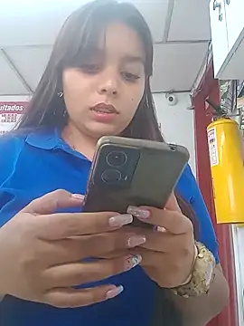 stefanie010 online show from 03-11-25, 08:53