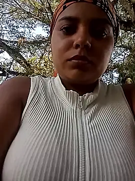 stefanie010 online show from 11-01-25, 05:51