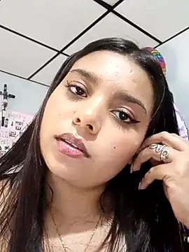 stefanie010 online show from 09-15-25, 07:03