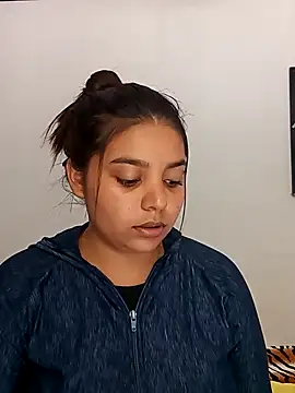 stefanie010 online show from 10-15-25, 05:10