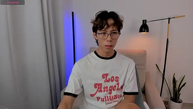 kim lian21 online show from 11-04-25, 01:48