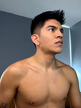 santiago 01 online show from 10-25-25, 07:25