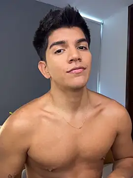 santiago 01 online show from 03-09-26, 09:29