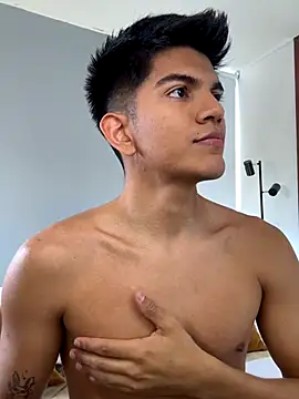 santiago 01 online show from 12-03-25, 07:35