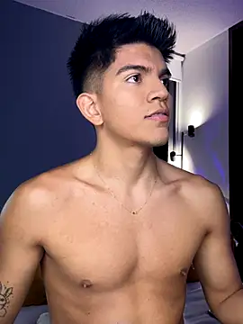 santiago 01 online show from 12-21-25, 12:57