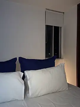 Snapshot of santiago_01 chatting on 01-26-25, 12:47 santiago 01 online show from 01-26-25, 12:47