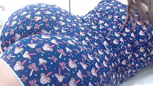 TODALINDA online show from 10-30-25, 04:11