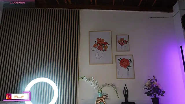 LillyDolls23 online show from 03-20-26, 01:23