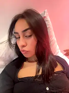 Snapshot of romma95 chatting on 09-21-25, 04:50 romma95 online show from 09-21-25, 04:50