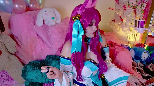 NaomiShimizu online show from 11-05-25, 08:34