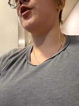 NaomiShimizu online show from 03-15-26, 09:00