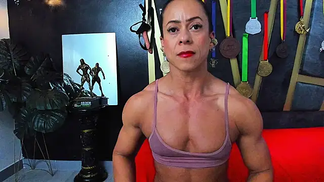 Khloe Rossich online show from 12-15-25, 06:25