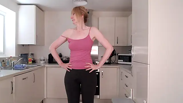 Snapshot of British_Goddess_Anna chatting on 07-18-26, 08:12 British Goddess Anna online show from 07-18-26, 08:12