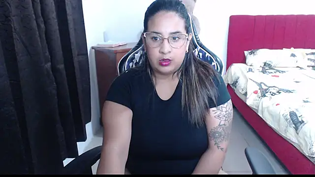 Snapshot of KathyHardcore69 chatting on 10-20-25, 02:57 KathyHardcore69 online show from 10-20-25, 02:57