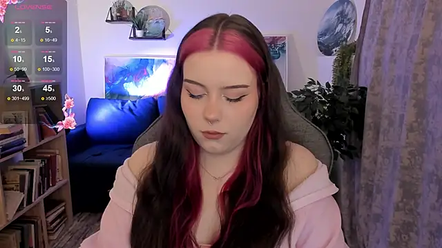 CoralineKeyns online show from 04-07-26, 05:42