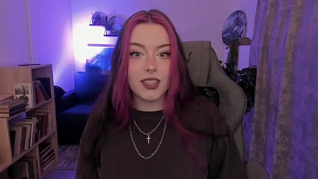 CoralineKeyns online show from 07-24-26, 05:25