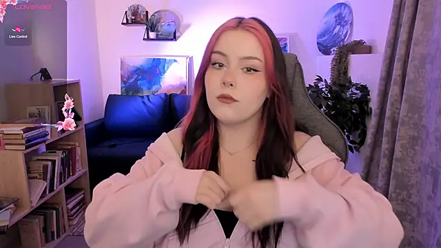 CoralineKeyns online show from 04-03-26, 05:47