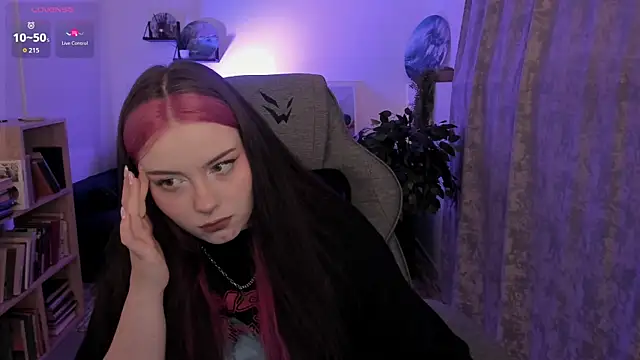 CoralineKeyns online show from 07-07-26, 06:47