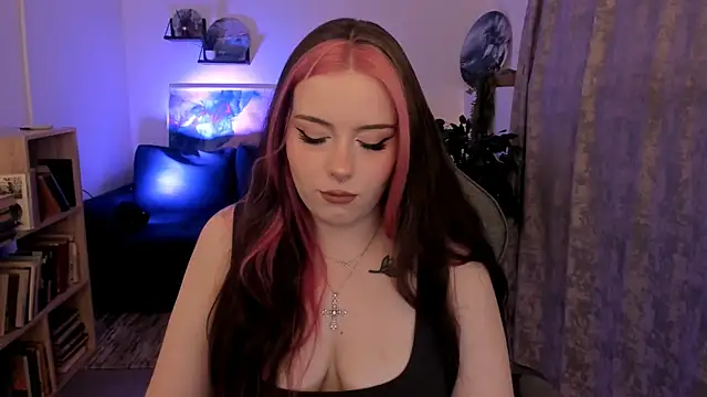 CoralineKeyns online show from 07-10-26, 05:29
