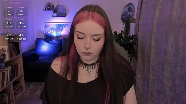 CoralineKeyns online show from 07-09-26, 05:41