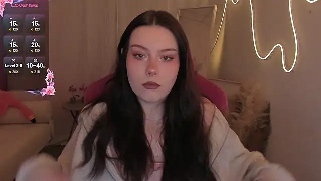 CoralineKeyns online show from 03-11-26, 05:23