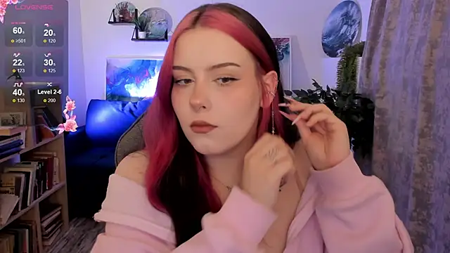 CoralineKeyns online show from 04-10-26, 05:14