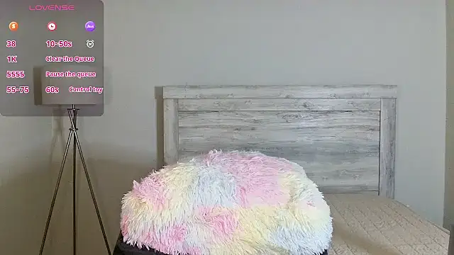 Carmen Cream online show from 04-18-26, 10:28