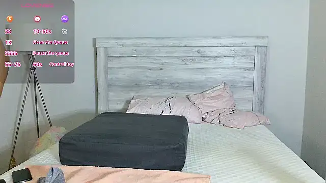 Carmen Cream online show from 06-21-26, 02:28