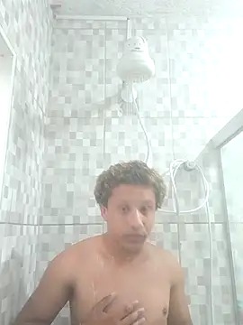 Snapshot of Nicolaskribeiro chatting on 11-09-25, 12:53 Nicolaskribeiro online show from 11-09-25, 12:53